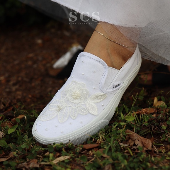 Personalized Wedding Slip-on Shoes for Bride  -  Slip-on Vans - Picture 6 of 9